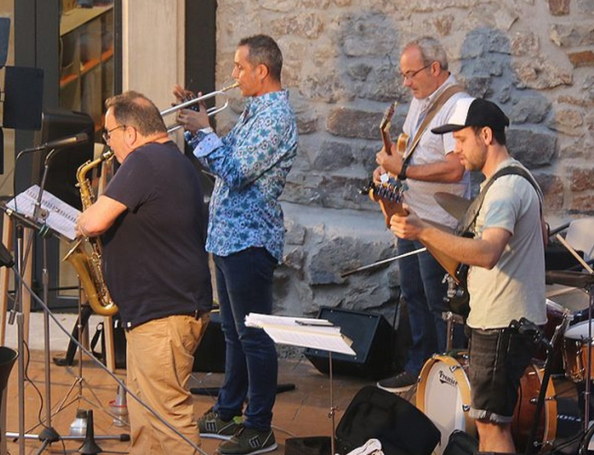 Musika udako arratsaldean