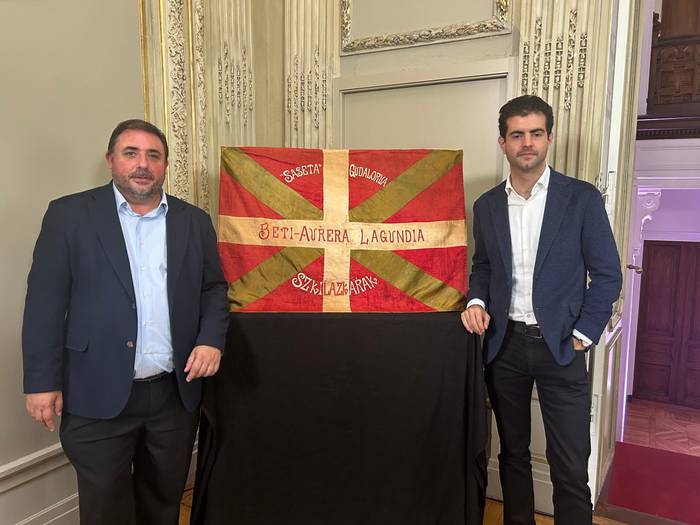 EAJk Parisko eraikina berreskuratu du