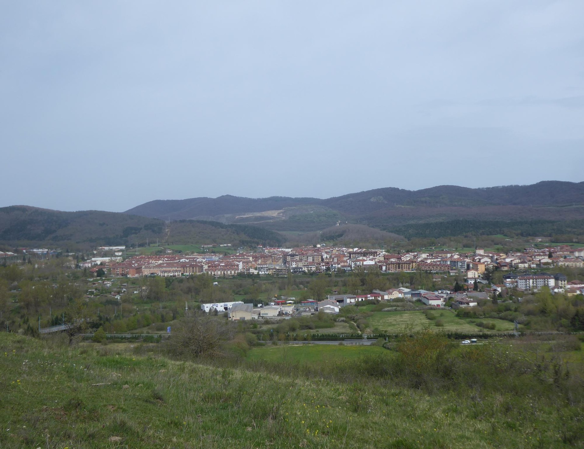 Herri lurren erabiltzaileek zerga ordaintzeko garaia dute