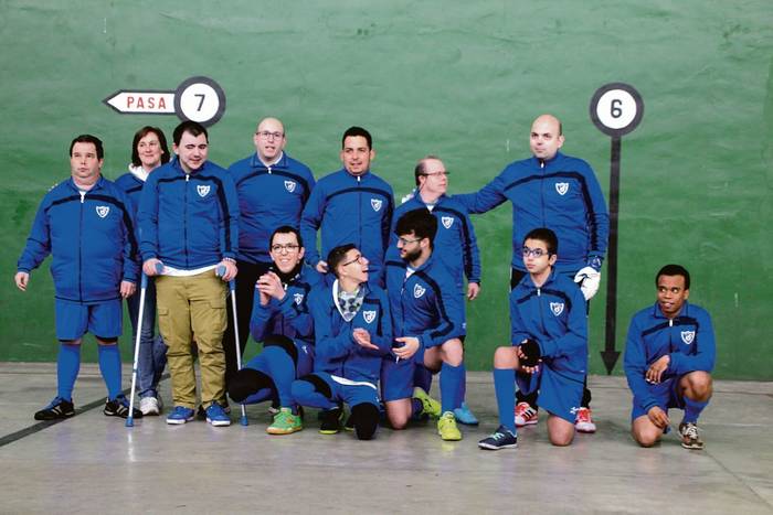 Lagun Artea, debut borobila