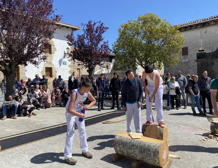 Aizkoran hasteko prest