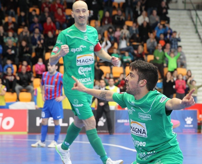 Eseverrik urte baterako berritu du Osasuna Magnarekin