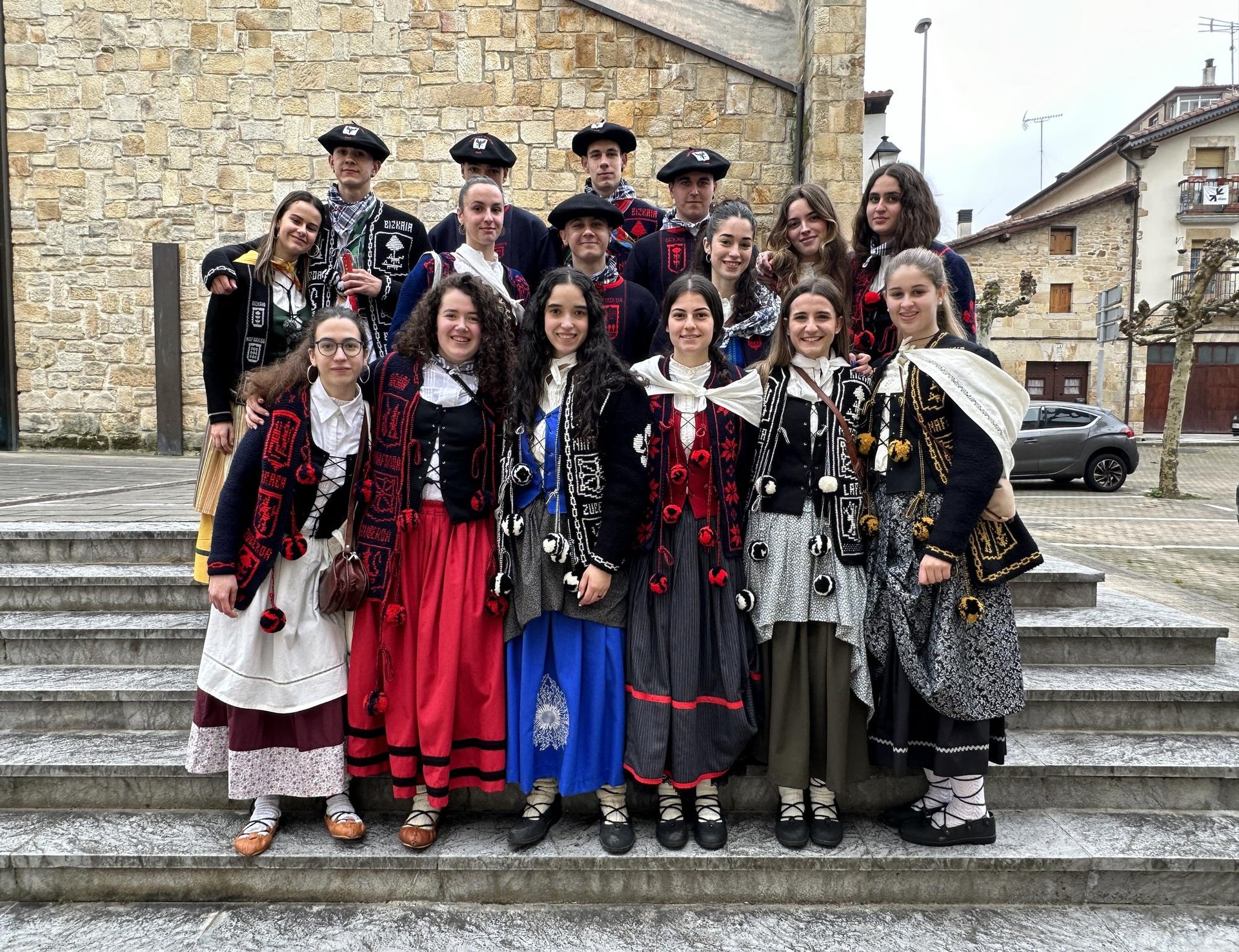 "Kintoetan zerbait falta zela bezala zen"