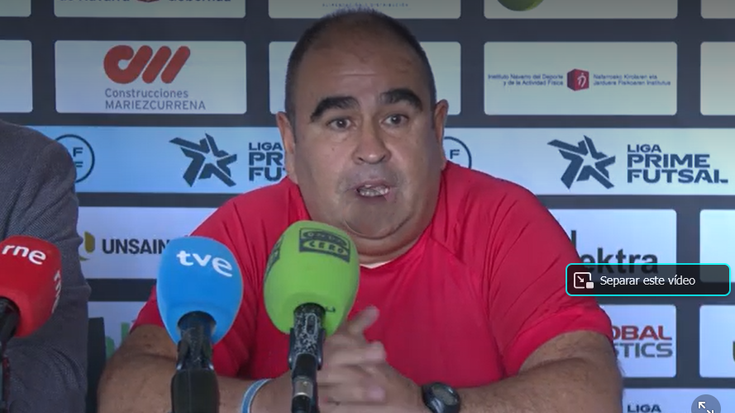 Areto futbola, futbola eta frontenis
