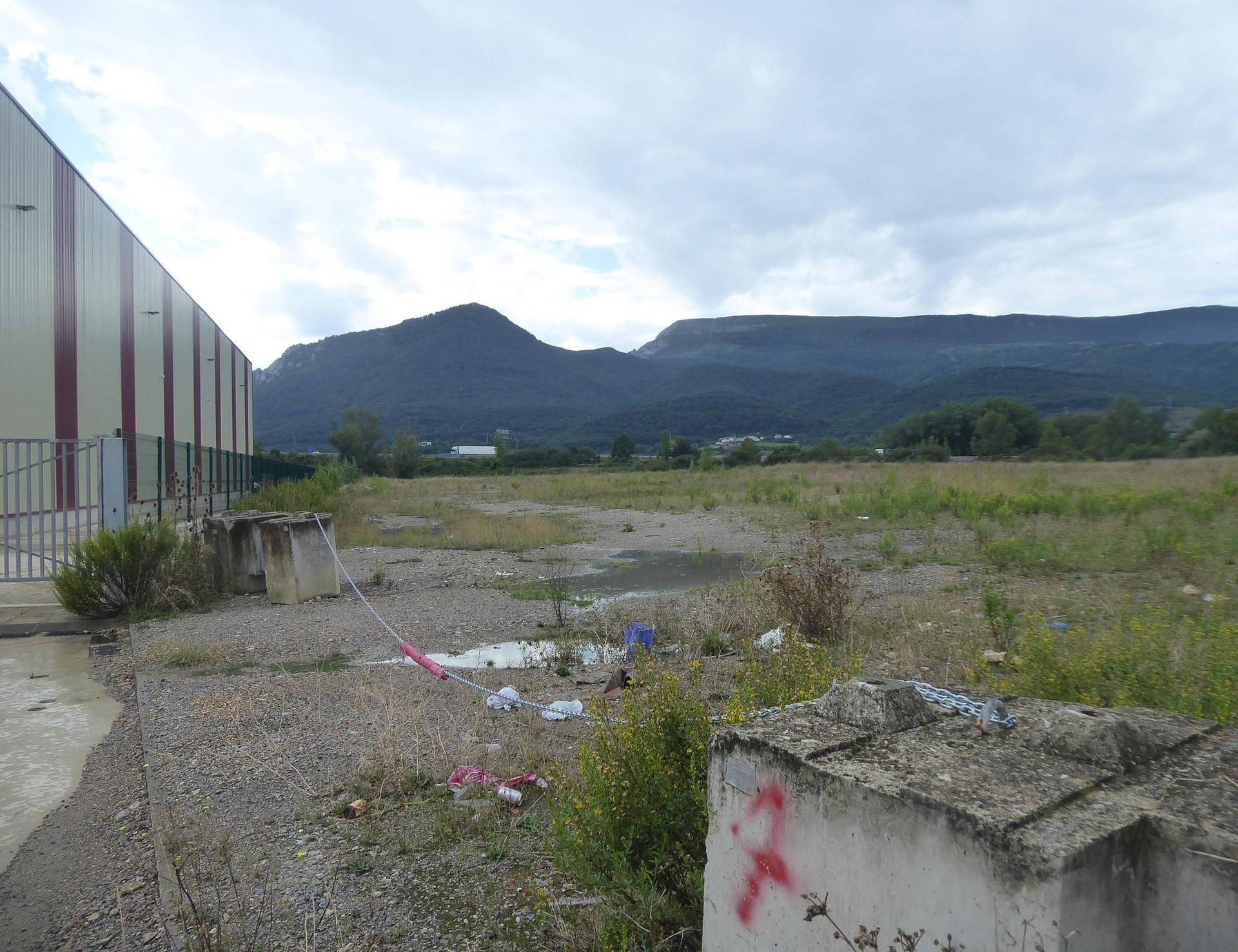 Arakil gobernua industrialdeei noiz bultzada emateko zain
