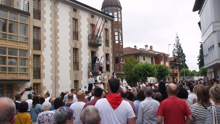 Santa Ana festak Olaztin