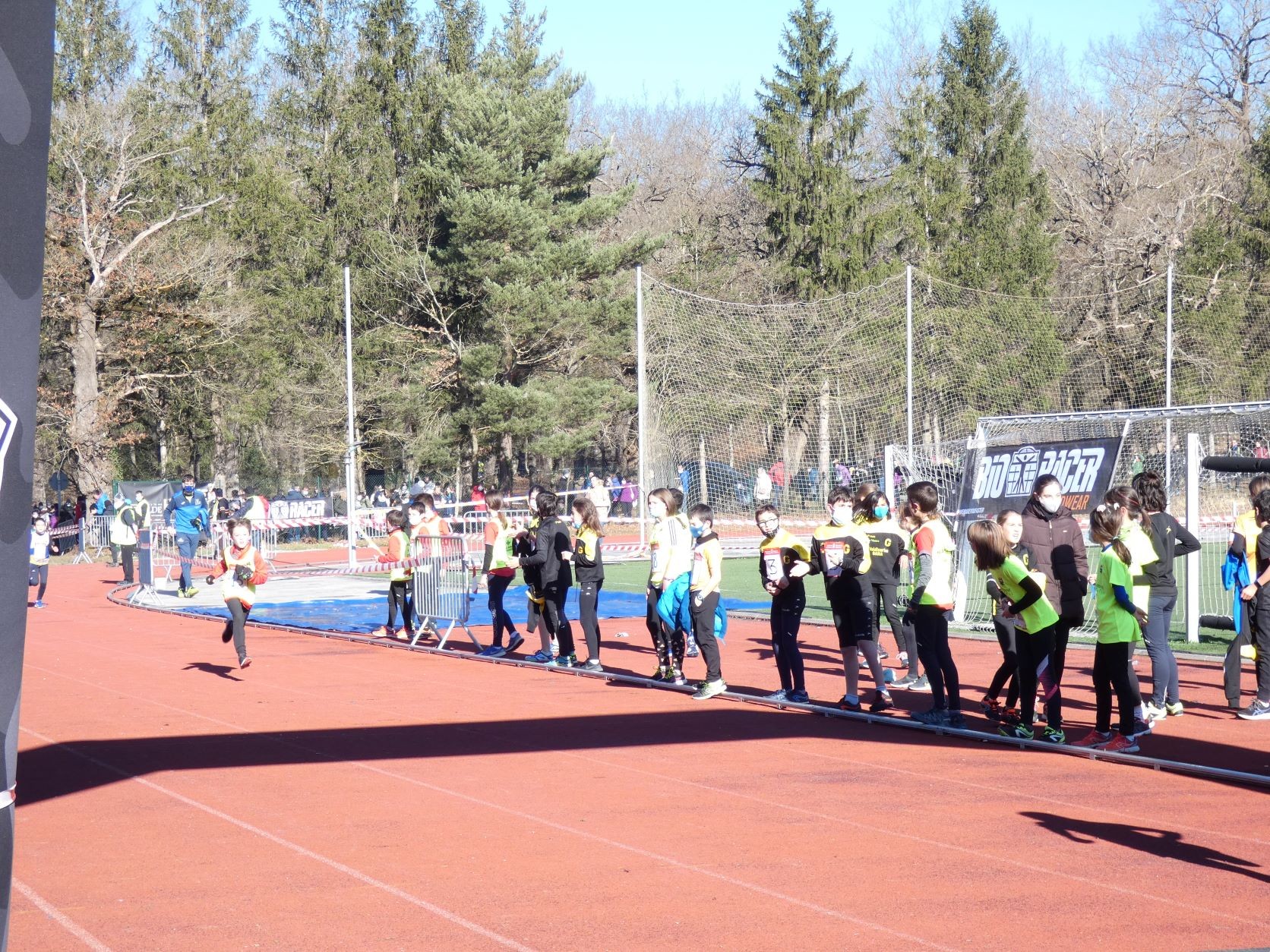 Lehenengo Sakana Atletismo eguna eginen dute