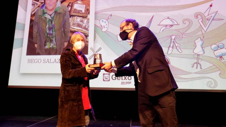 Salazar argazki zaharren albumengatik saritua