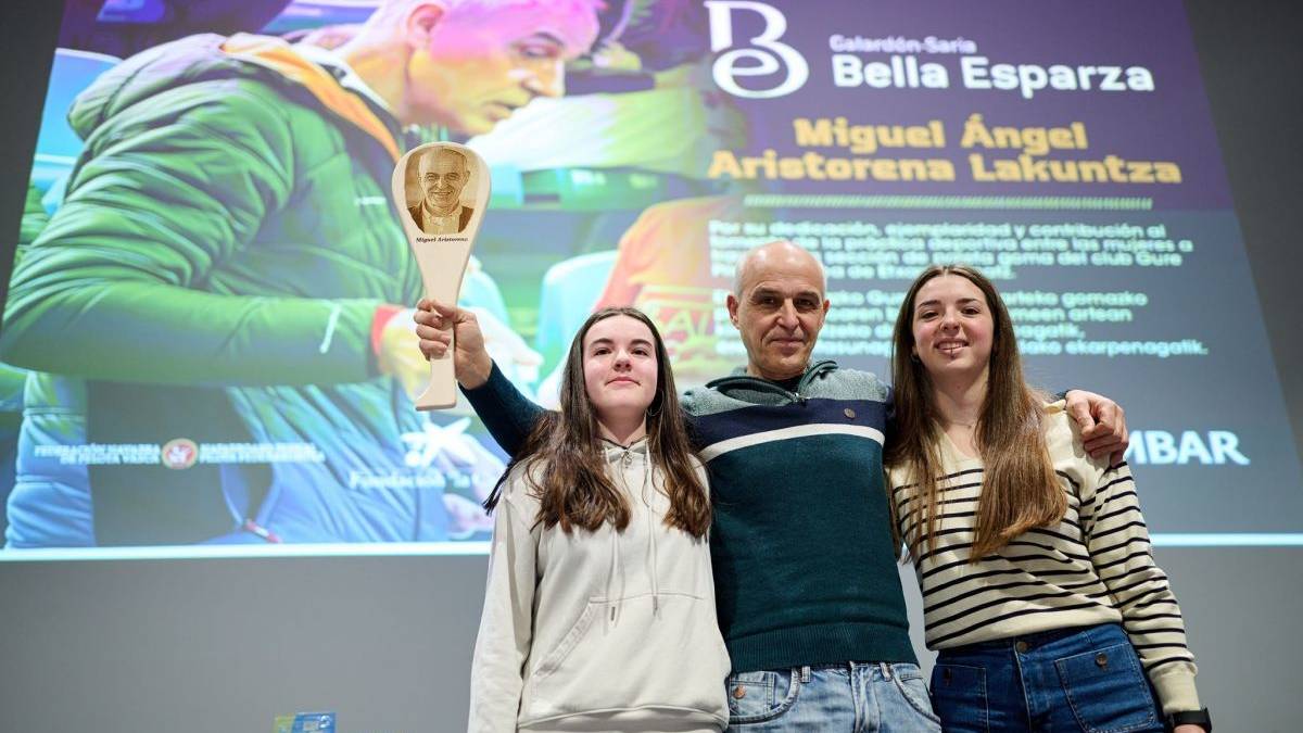 "Palista eliteek egutegian tartea uzten dute gurean jokatzeko"