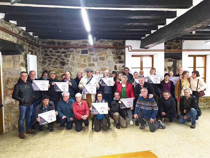 Osasungintza publikoaren eredua zehazteko elkartu ziren