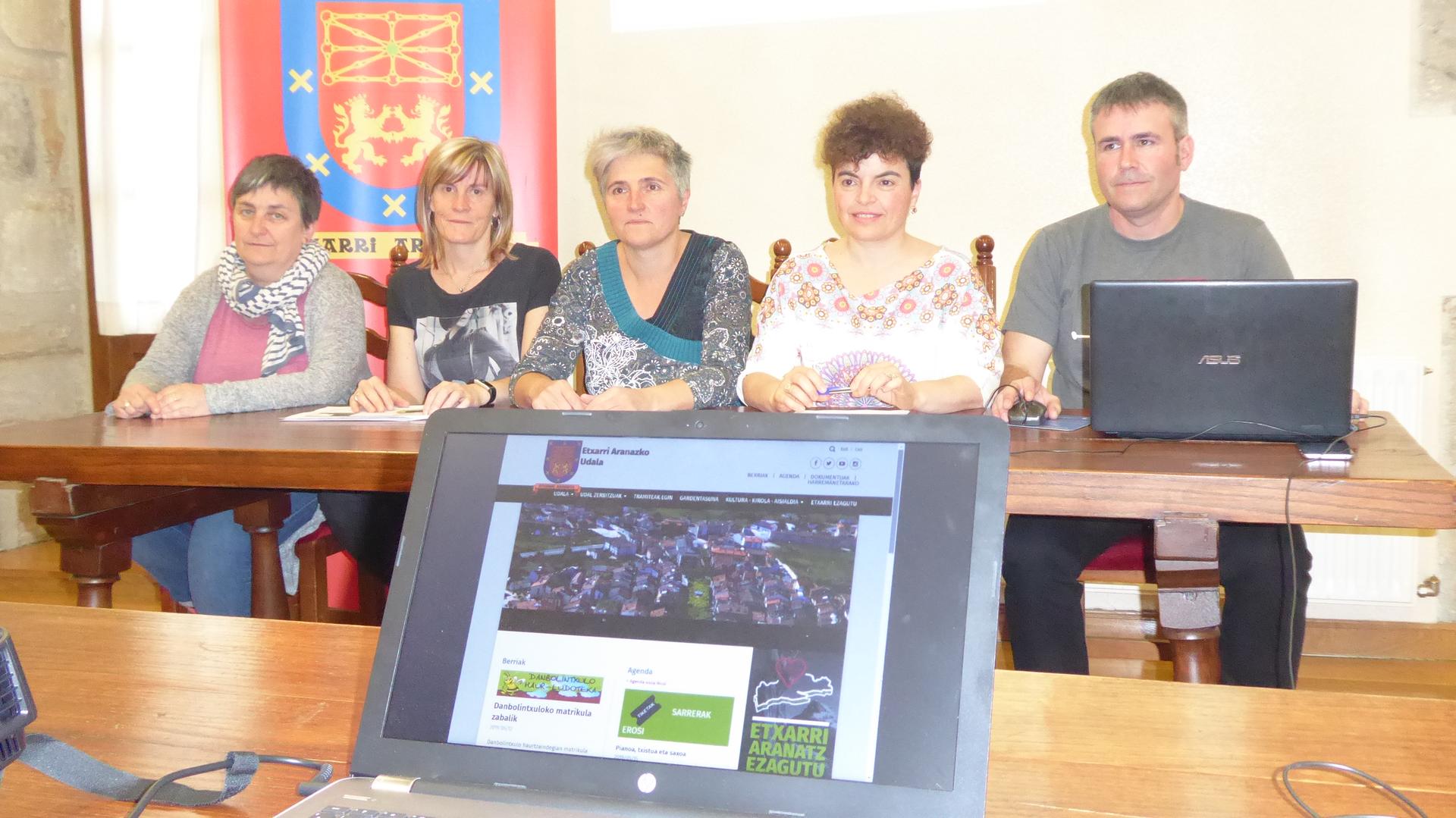 Udalak web orria berritu eta edukiz hornitu du