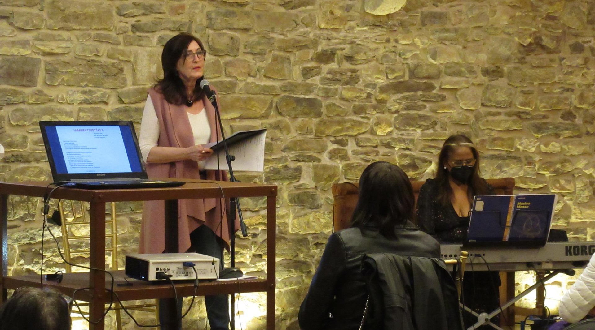 Poesiaren botere komunikatzailea