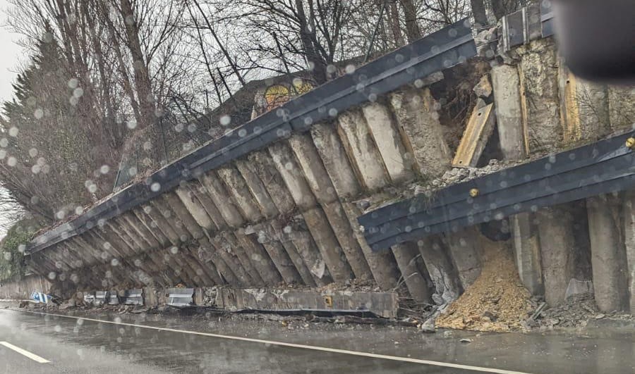 Iparraldeko Autobia Olatzagutian moztuta