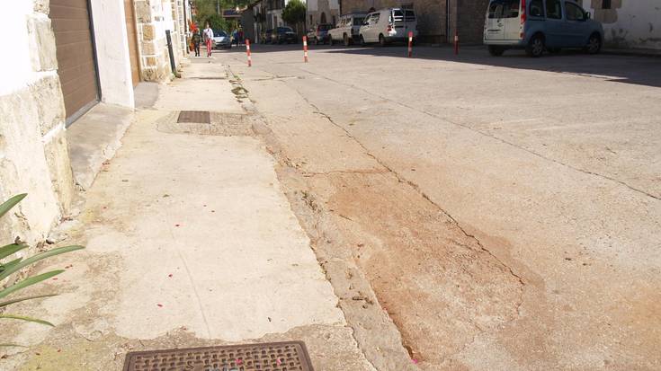 Hasi dira ur kontagailu berriak jartzen