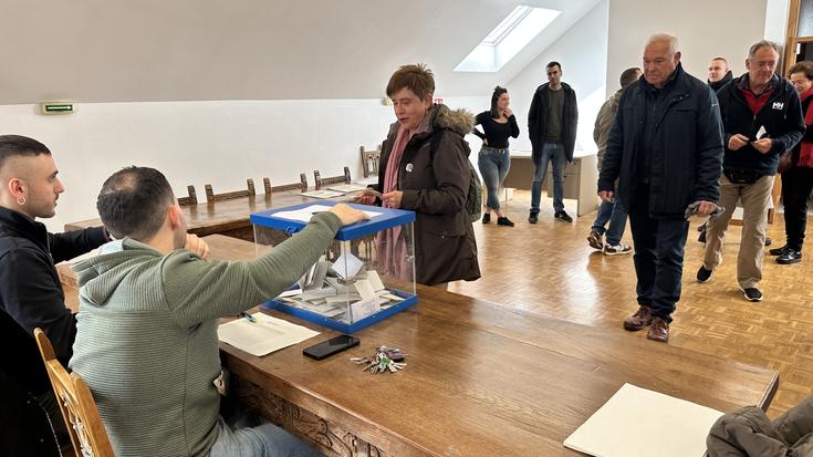 Oinezko eremuaren alde egin dute Irurtzunen