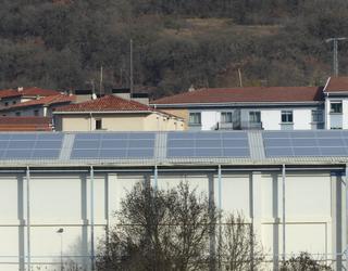 Udalak eguzki energia berriztagarriko instalazioak arautzeko ordenantza du