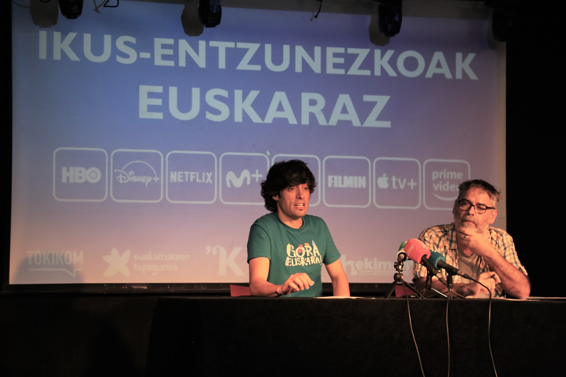 Ikus-entzunezko Lege berrian euskararen gutxieneko presentzia arautzea eskatu dute