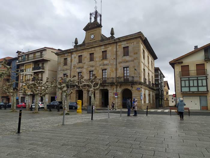 Ikastaro eskaintza egin du udalak