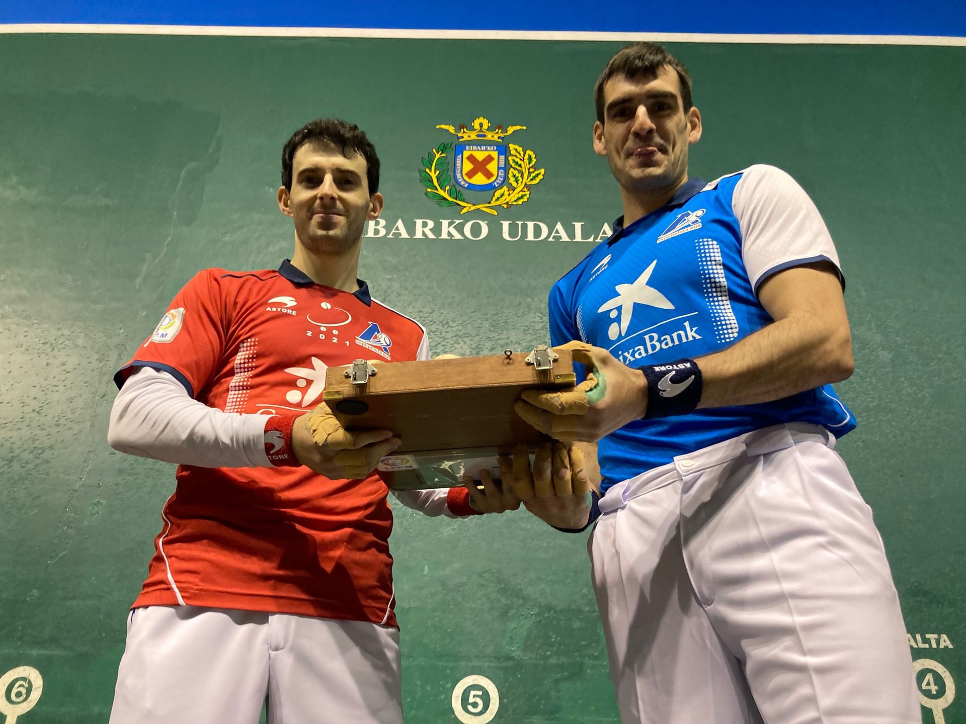Ezkurdia-Altuna eta Zabaleta-Dario, datorrenerako prest