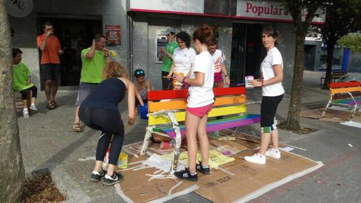 Dibertsitatearen koloreak herriari bizitza emateko