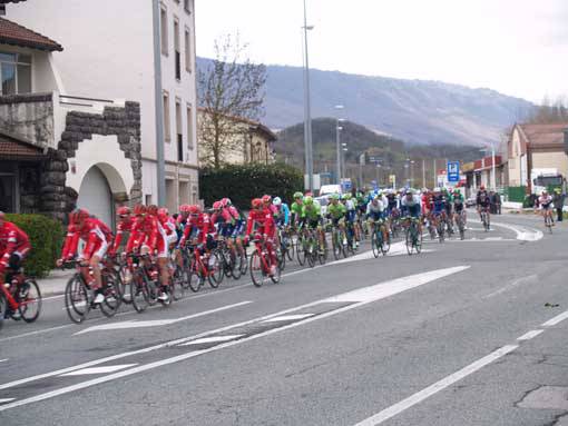 Euskal Herriko Itzulia atzera ere Sakanatik pasako da