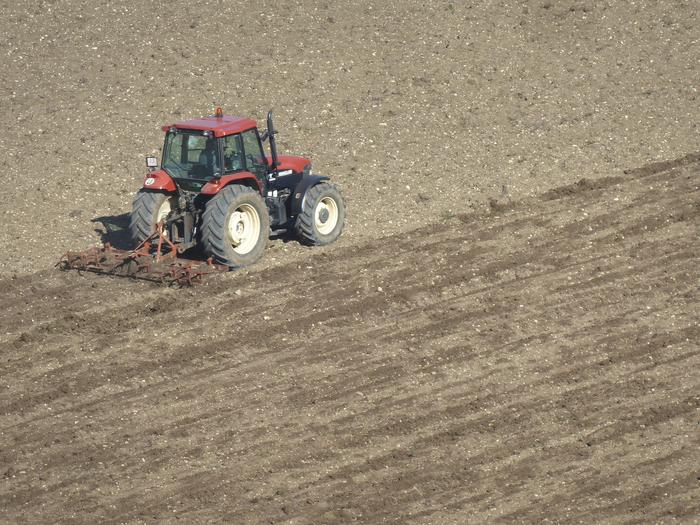 Nekazaritza ibilgailuak aztertzeko garaia