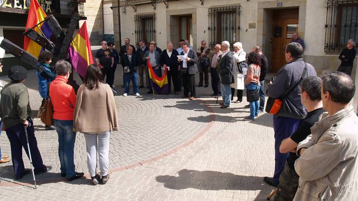 Errepublika Eguna gogoan, ekitaldia bihar Altsasun