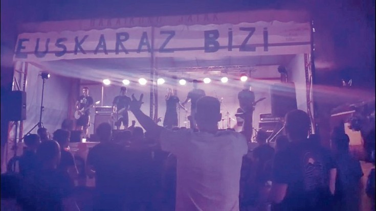 Ibai ertzeko lokalean