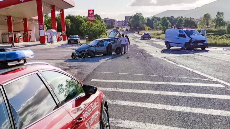 Arin zauritutakoa auto istripuan