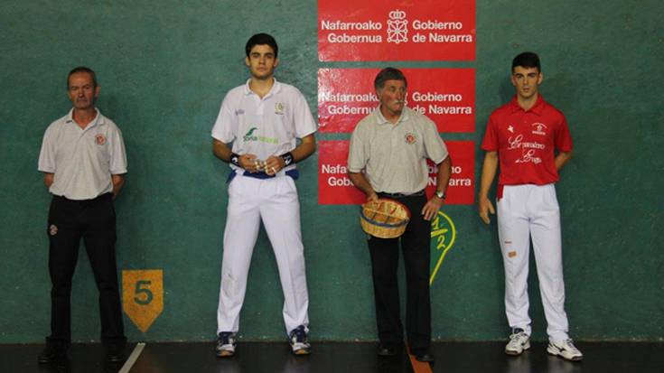 Uharte Iruñea, Otadiko Kristo Deuna Torneoko txapelduna