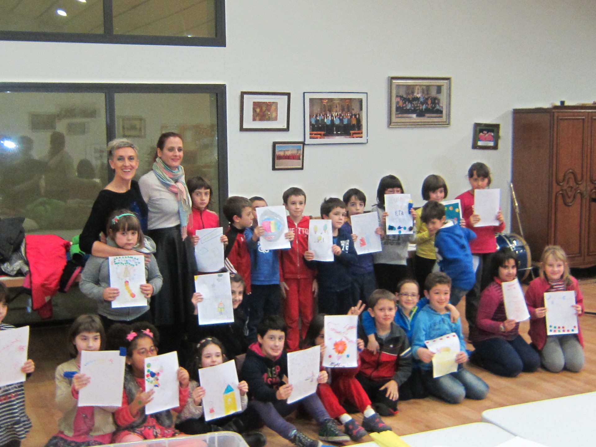 Ilustratzaile eta idazle txikiak album-egile