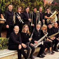 Zugardi Big Band taldea Irurtzunen zuzenean
