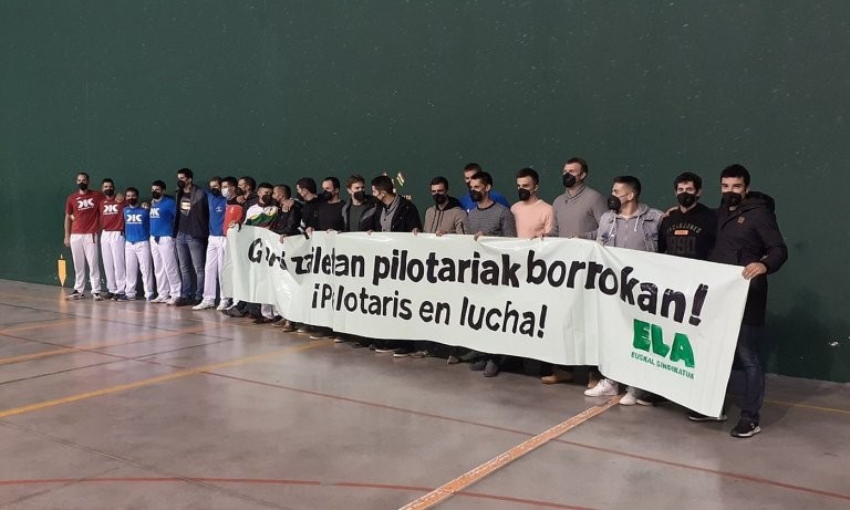 Finala bertan behera utzi dute