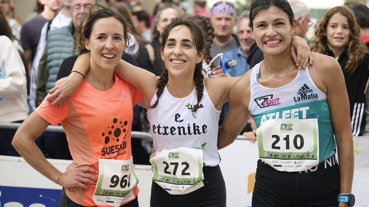 Maite Beregaña Orreaga-Zubiriko podiumean, eta Sergio Garcia de Eulate atean