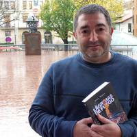 La venganza de los olvidados liburuaren aurkezpena Aritz Bergara egilearekin