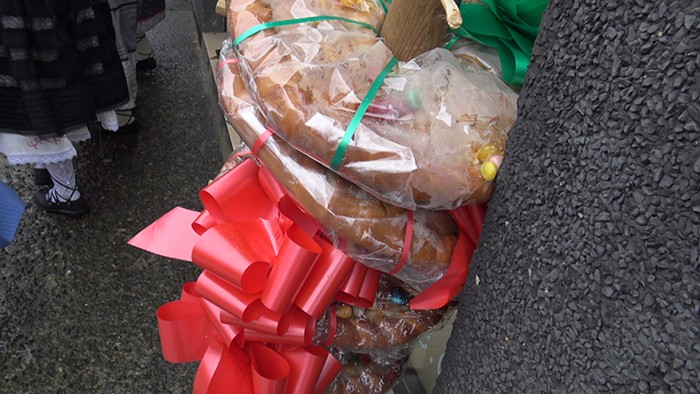 Kintoz bete dira kaleak - 16