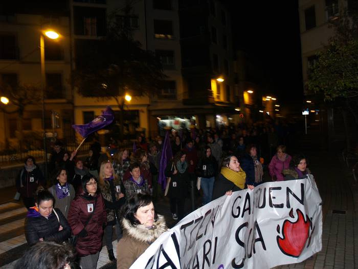 Feministek “euskal zaintza sistema publiko komunitarioa” eskatu dute