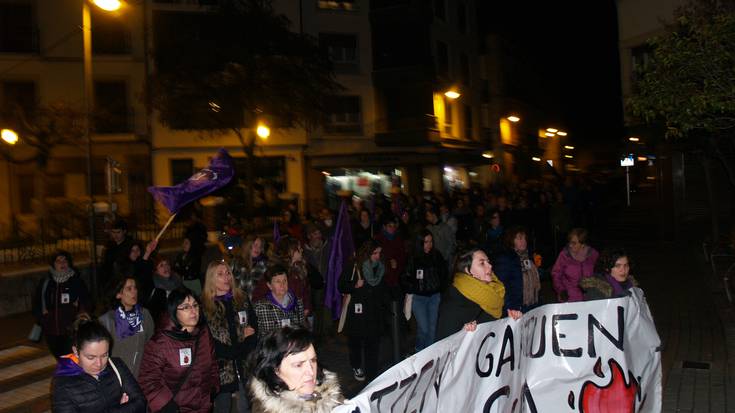 Feministek “euskal zaintza sistema publiko komunitarioa” eskatu dute