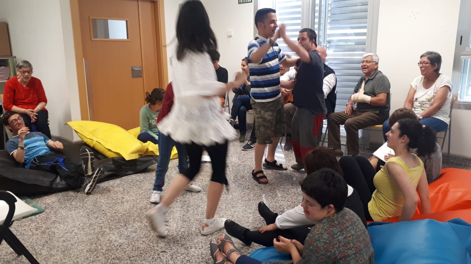 Musikaren bidez bizitzari mila kolore emanez