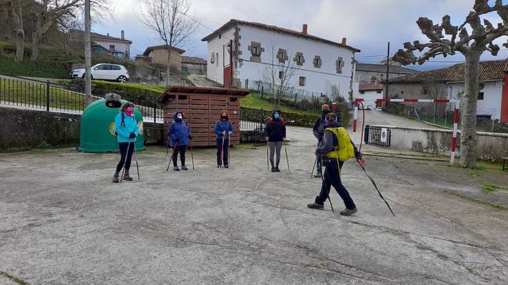 Artzainen bizimodua ezagutzeko familiarteko mendi txangoa antolatu du Mank-ek