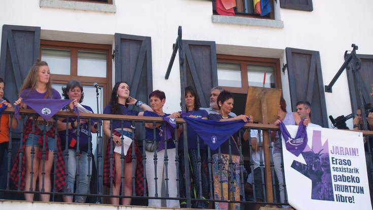 Festen hasierako suziria zeinek piztuko du?