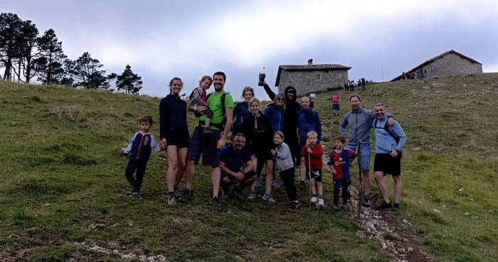 "Santa Marina laguntasuna da, festa giroa, mendia..."