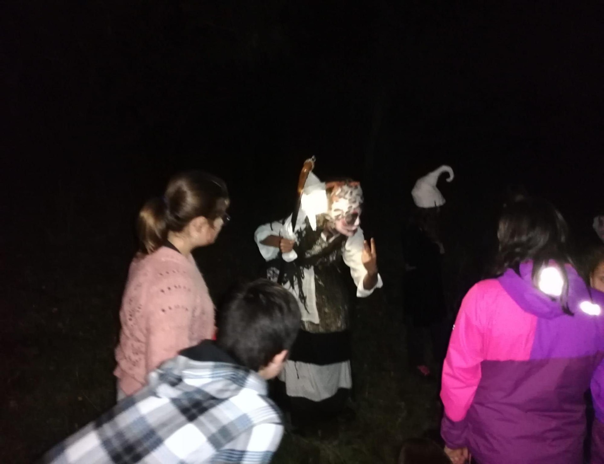 Misterioak, arimak eta izaki mitologikoak Irurtzungo Gau beltzan