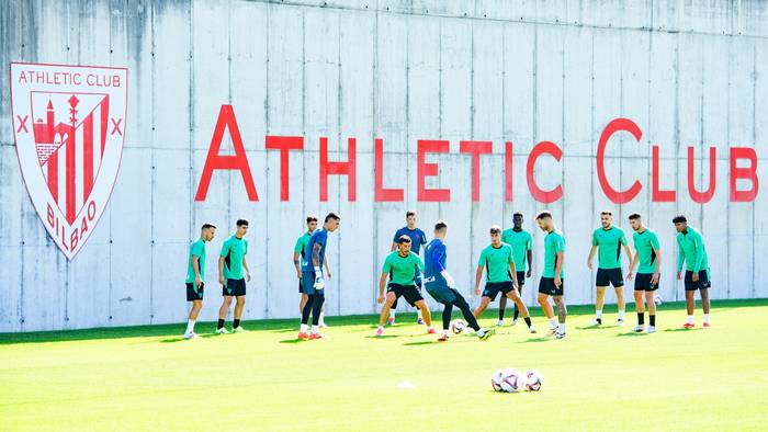 Athletic-ek Oier Gastesi lotu du