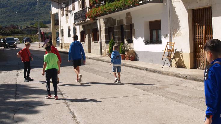 Erreka kaleko lanetarako obra zuzendaria behar du udalak