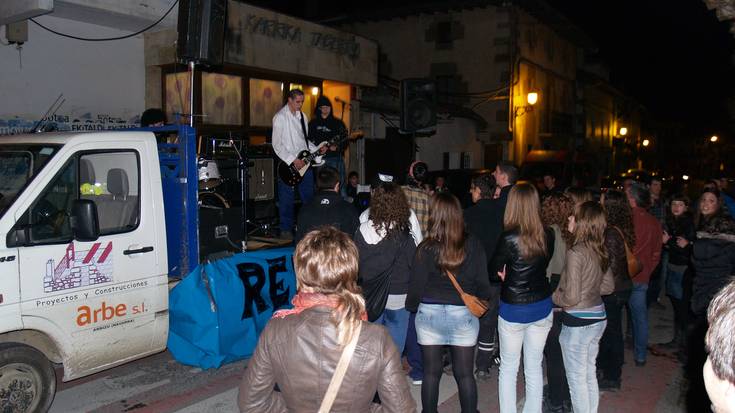 Gazte eguna Arbizun, deialdiak, hitzaldiak eta gehiago Sakanan zehar