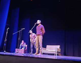 Bertsolariekin bertsotan