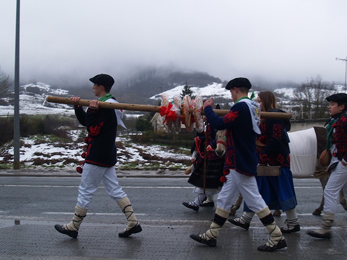 Kintoz bete dira kaleak - 26