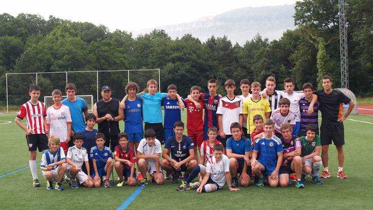 Futbol campusaren bigarren txanda lanean