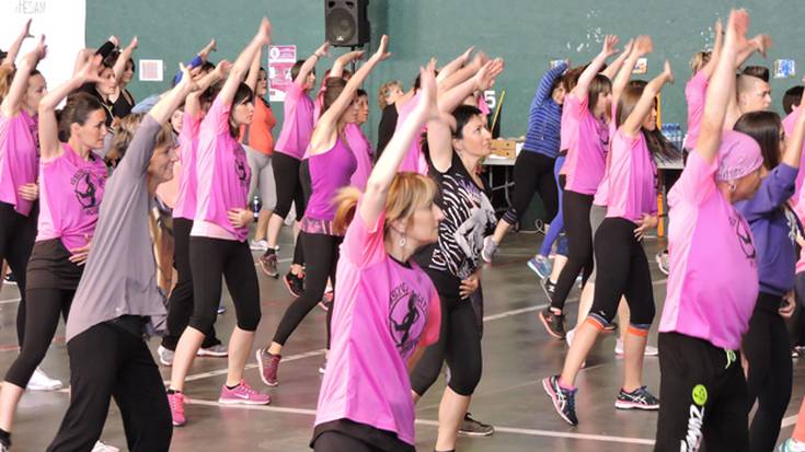 3, 2, 1… bagoaz! Zumbathon solidarioa antolatu dute Arbizun